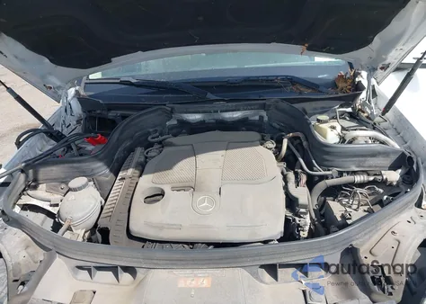 2015 Mercedes-Benz Glk 350 4Matic z USA, uszkodzony, nr VIN WDCGG8JB4FG342859